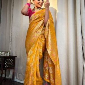Exclusive Women's Cotton Silk Soft Dhakai Jamdani Sarees With Attach Blouse Piece.